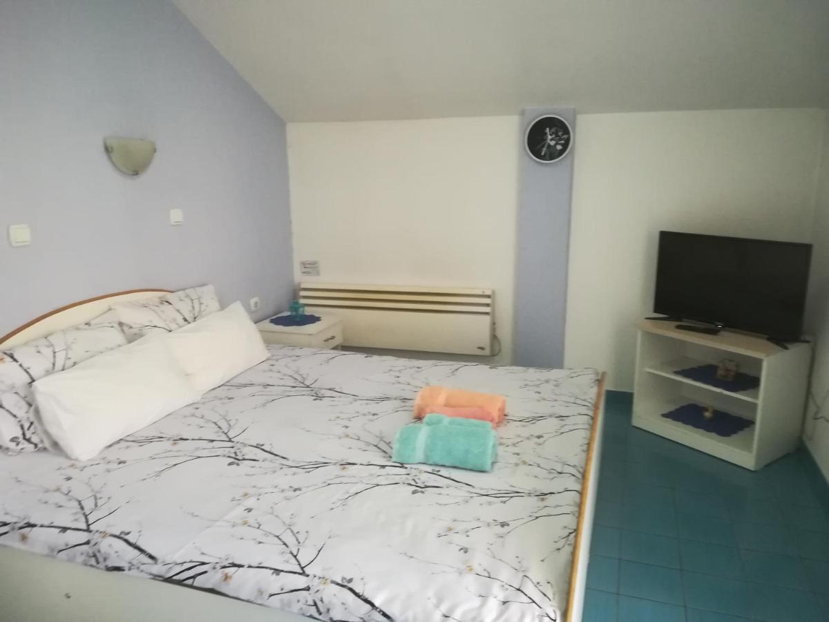 Karoski Apartments & Suites Охрид Екстериор снимка
