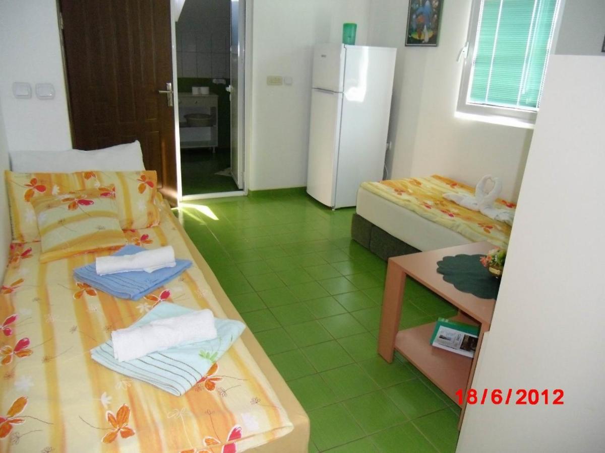 Karoski Apartments & Suites Охрид Екстериор снимка