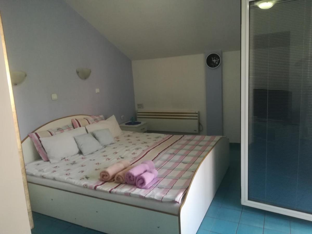 Karoski Apartments & Suites Охрид Екстериор снимка