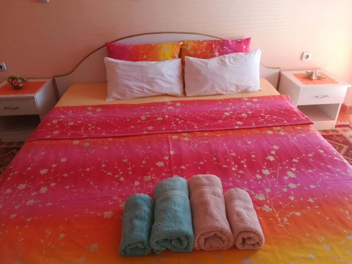 Karoski Apartments & Suites Охрид Екстериор снимка